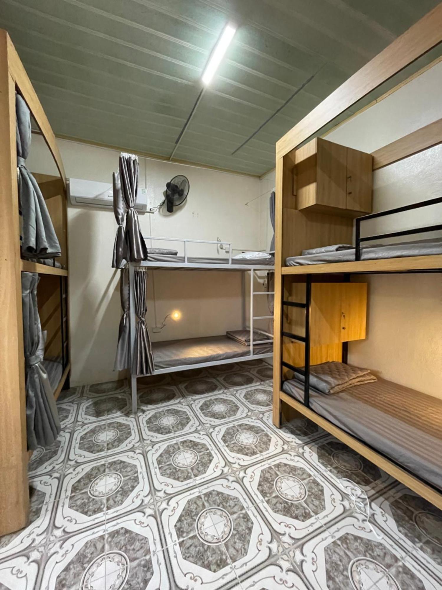 Downtown Backpacker Hostel ニンビン エクステリア 写真